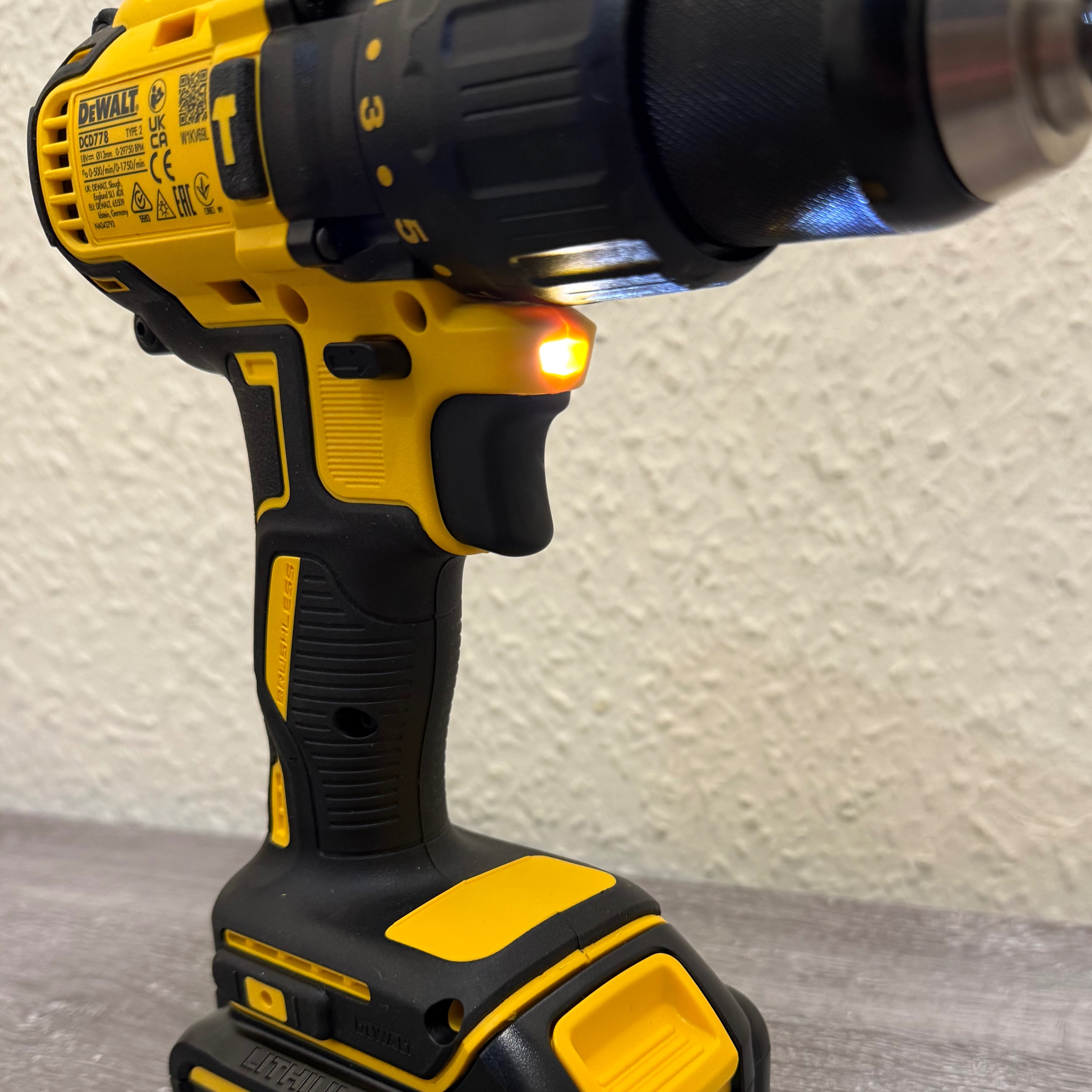 Pre-owned DEWALT DCD778 BRUSHLESS CORDLESS DRILL WITH TWO BATTERIES ...